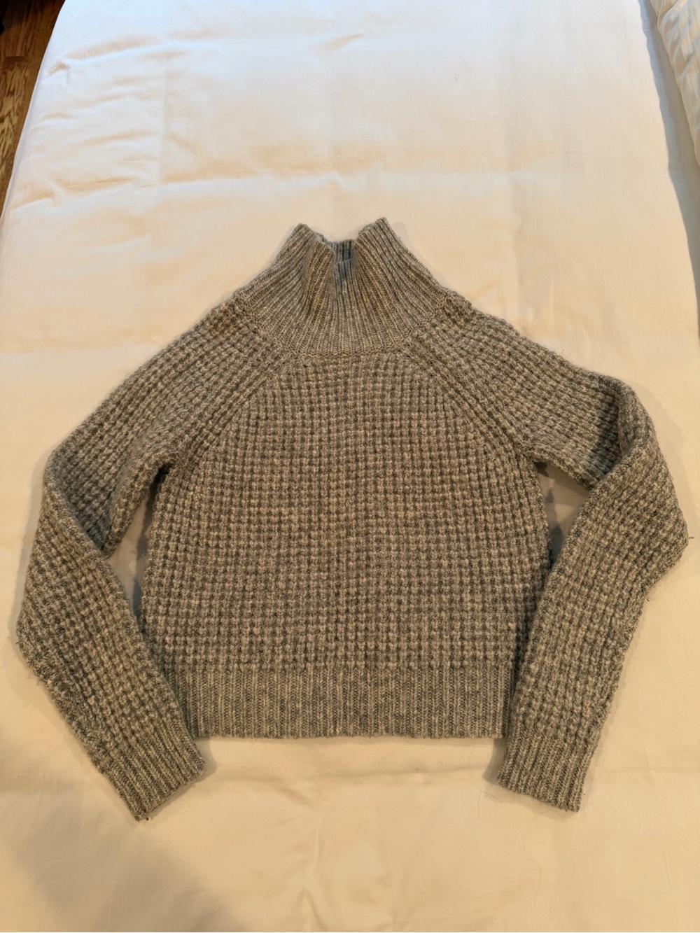 Wilfred Gray Ribbed Turtleneck Sweater